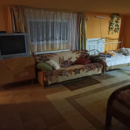 Toth Apartment